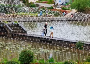 Jiangxi Upstairs Tourist Resort Interactive Fountain China5