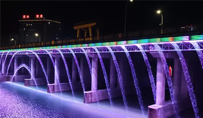 Interactive Water Fountain 1 Suining Lvzhou Bridge 136M Long Digital Water Curtain China4